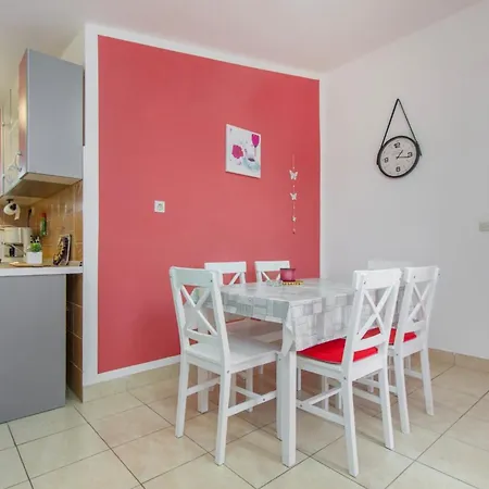 Malaga Apartman