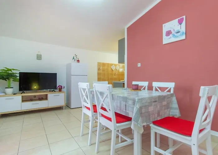Malaga Apartman *