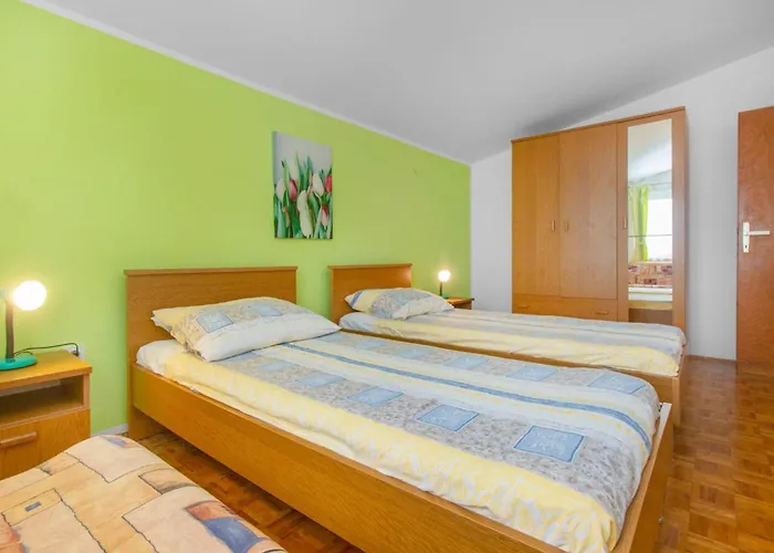 Malaga Apartman *